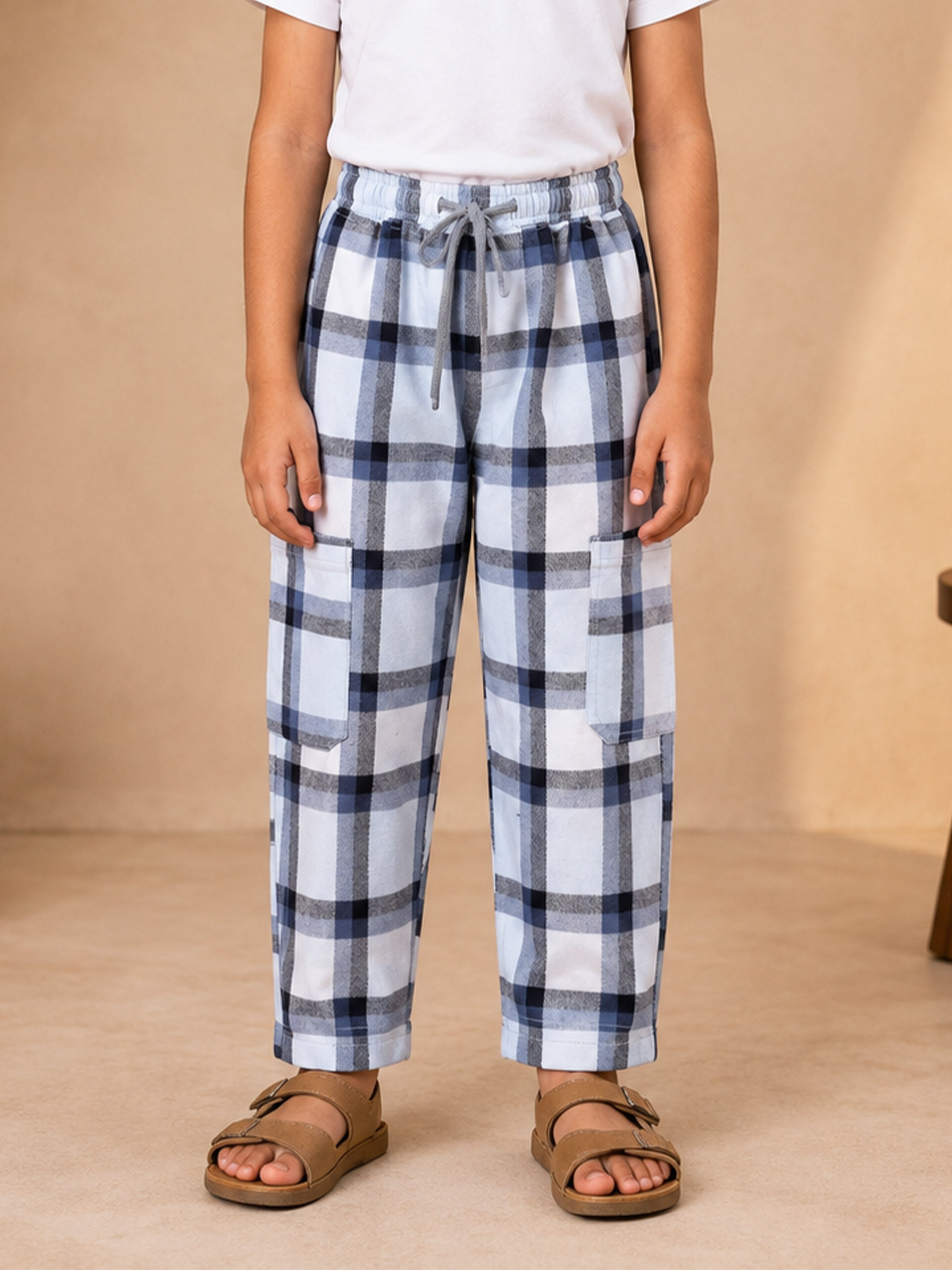 Kiddopanti Boys Cotton Woven Checks Printed Elasticated Waist Regular Fit Cargo Pants