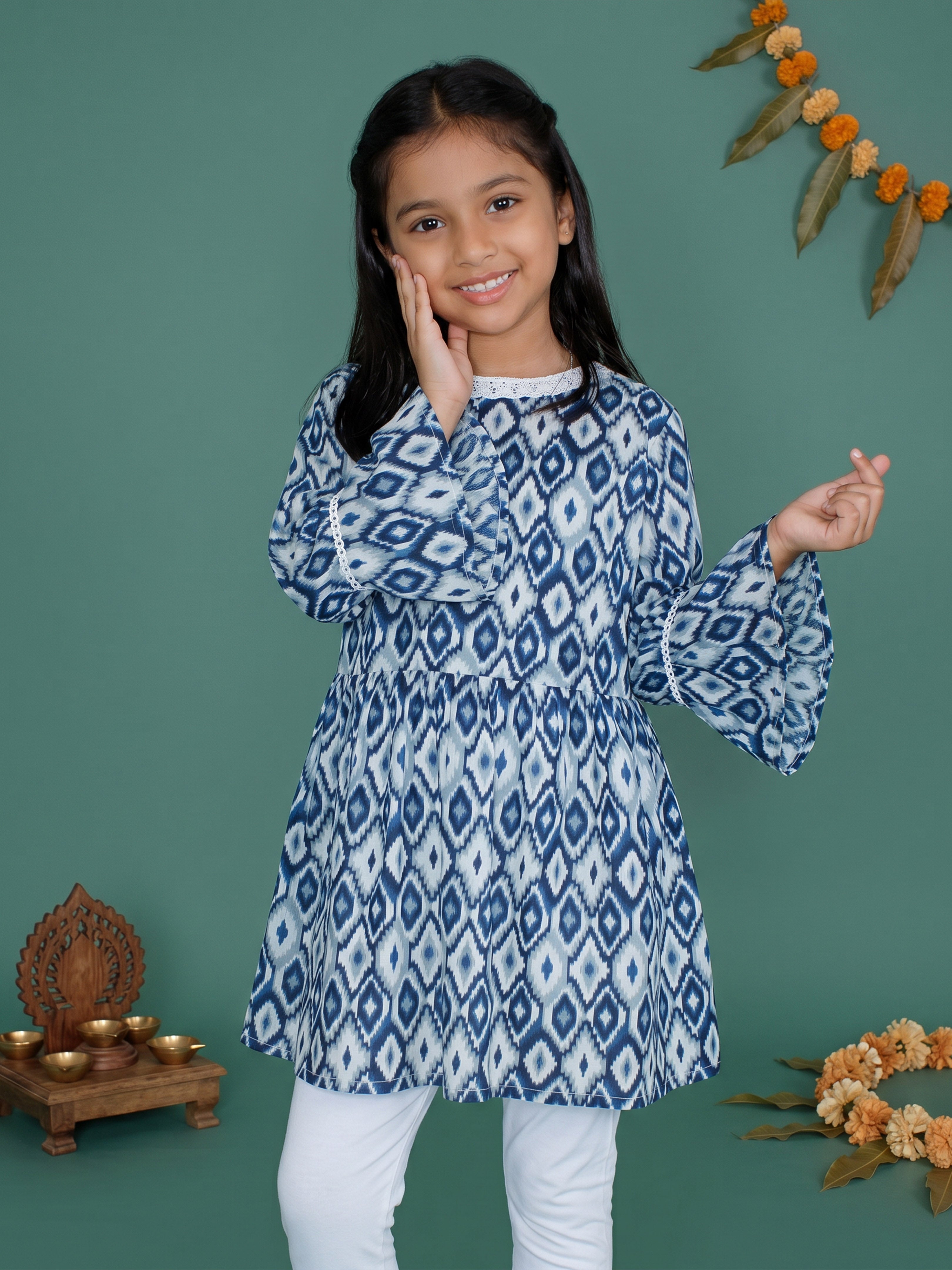 Kiddopanti Girls Cotton Woven Full Flared Sleeve Abstract Printed Kurta
