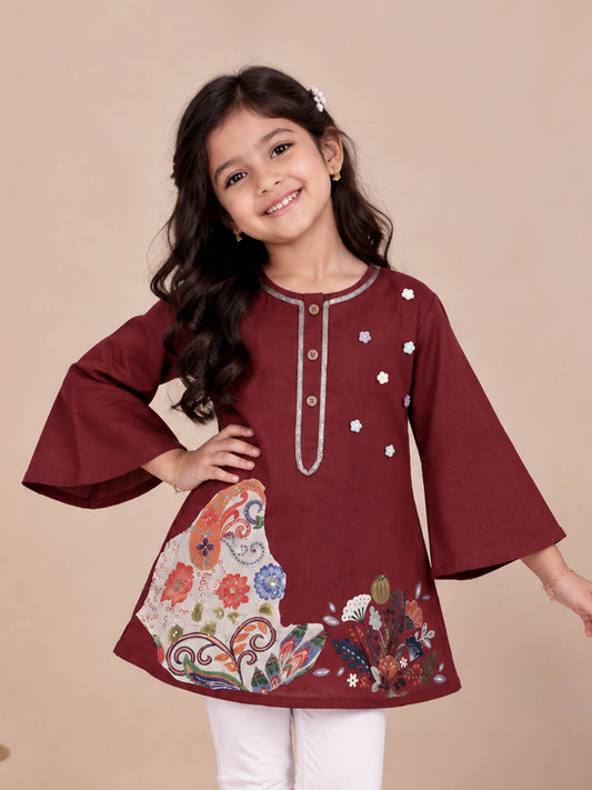 Kiddopanti Girls Rayon Woven Flared Sleeves Geometric Applique A-Line Short Kurti with Button Placket