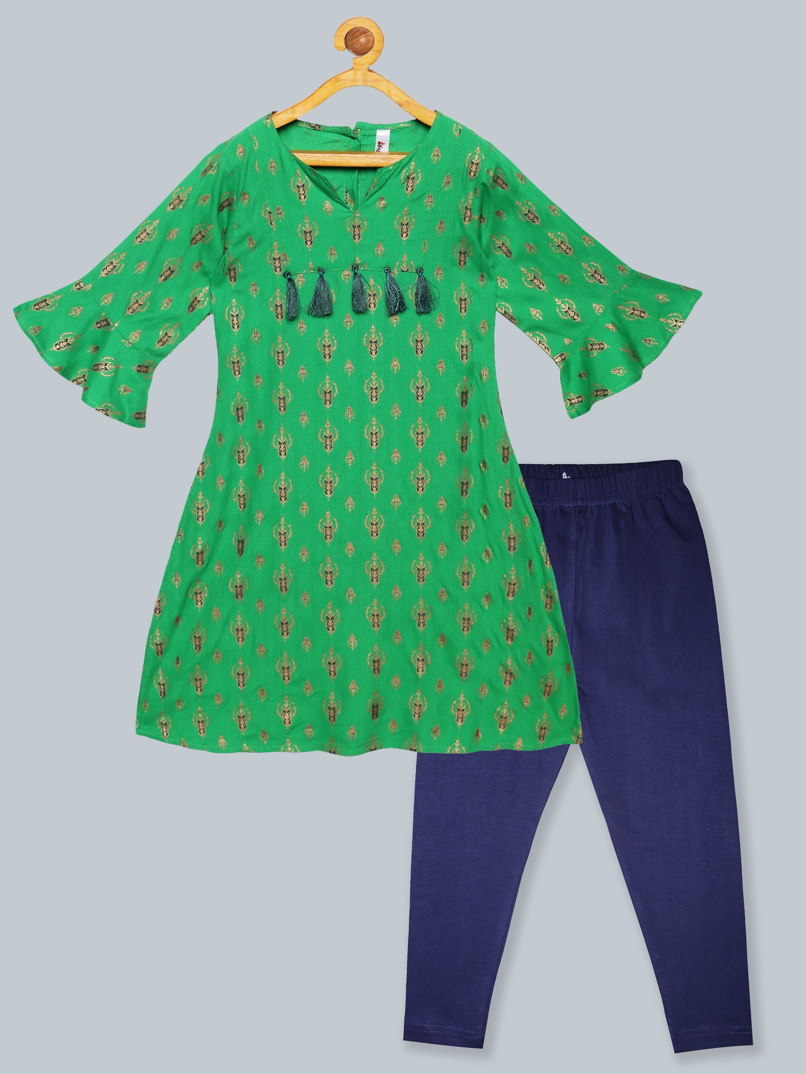 Girls Tassel Yoke Ethnic Kurta & Solid Lycra Legging Set