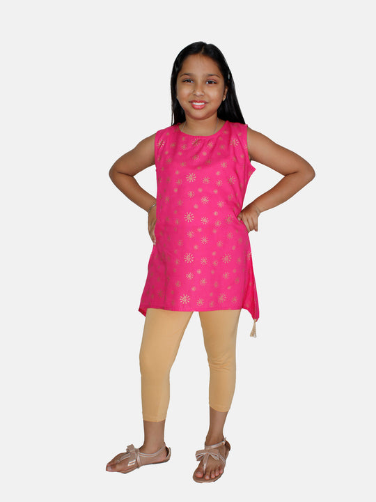 Girls Short Asymmetric kurta & Solid Capri Legging Set