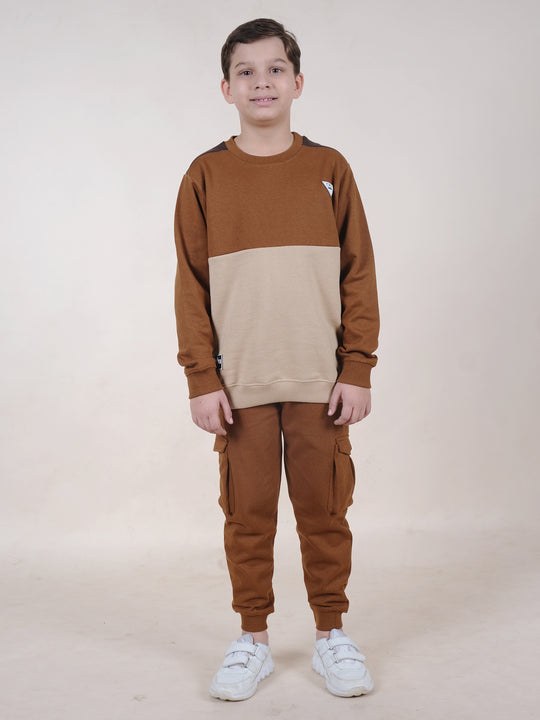 Boys Fleece Full Sleeves Colour Block Cut & Sew Sweatshirt With Jogger Set