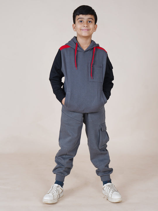 Boys Fleece Full Sleeves Cut & Sew Pocket Hooded Sweatshirt With Joggers