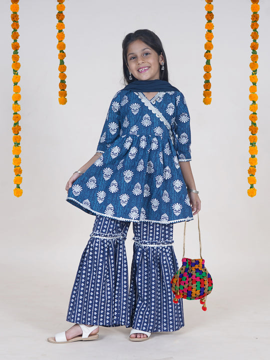 Girls Cotton Three-Fourth Sleeves Flower Printed Kurta Sharara Dupatta With Potli Set