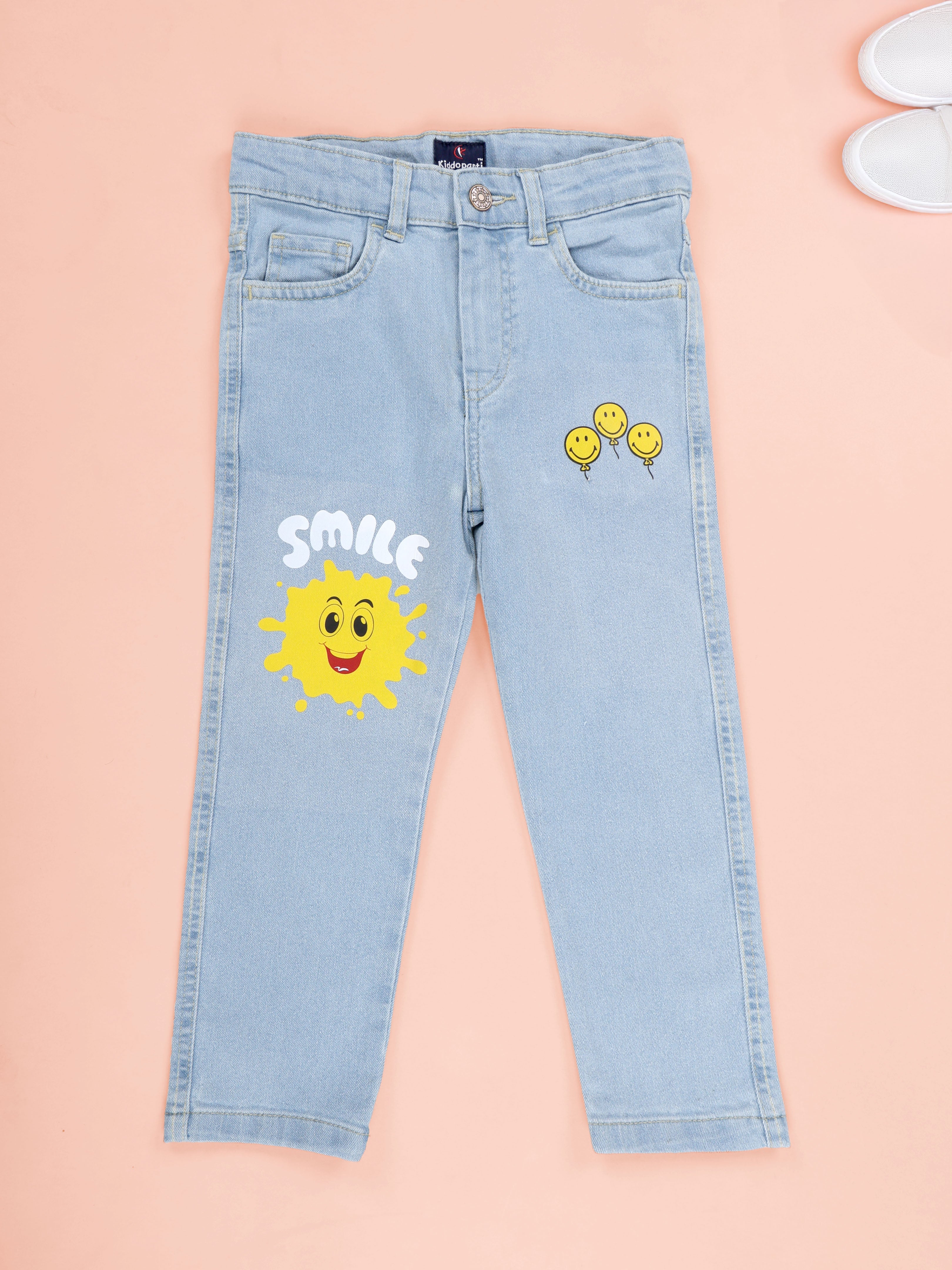 KiddoPanti Boys Regular Fit Denim Pant With Smiley Prints