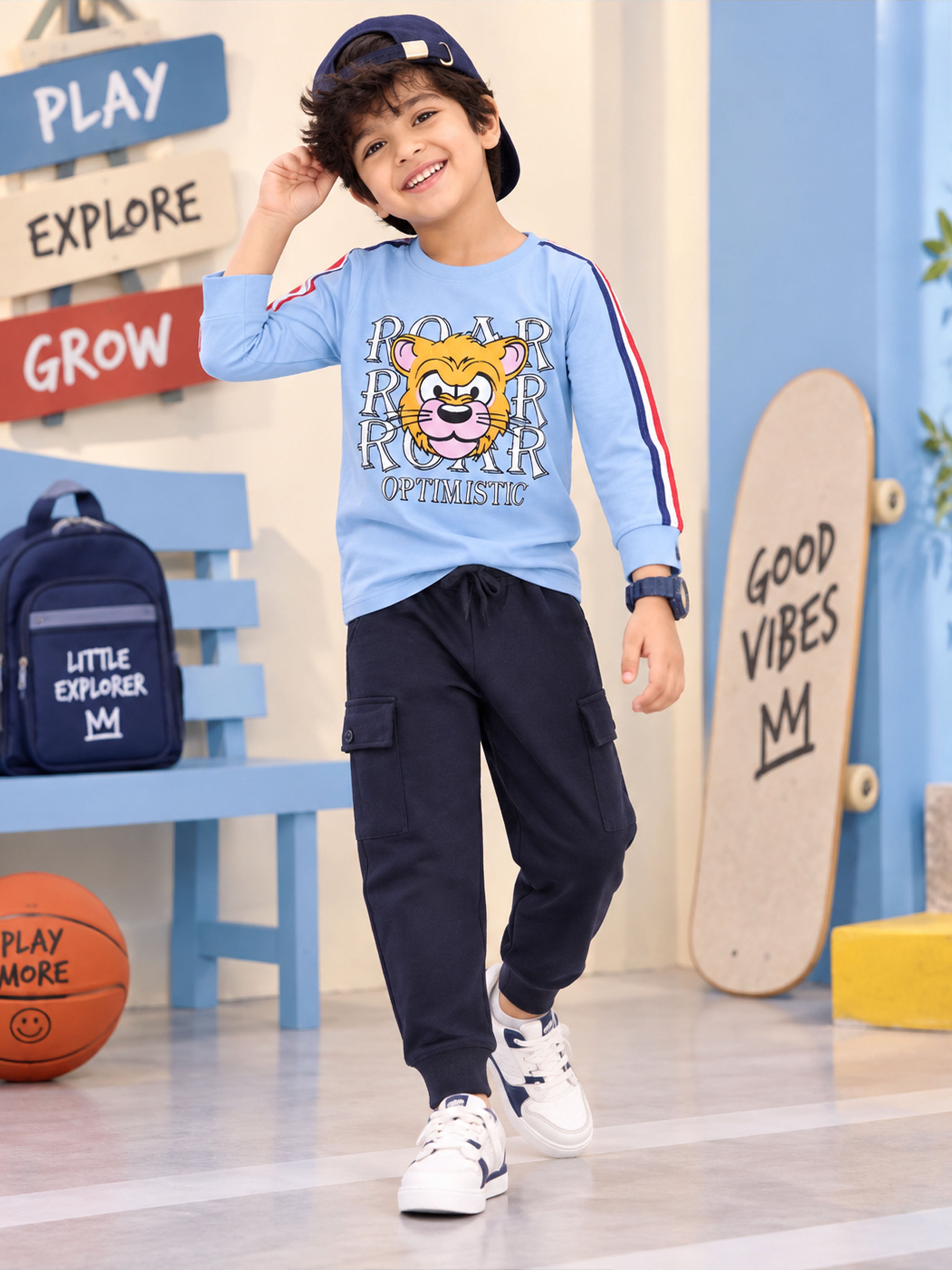 Kiddopanti Boys Tiger Roar Printed Full Sleeve Round Neck Tee & Knit Cargo Jogger Pants Coorde Set