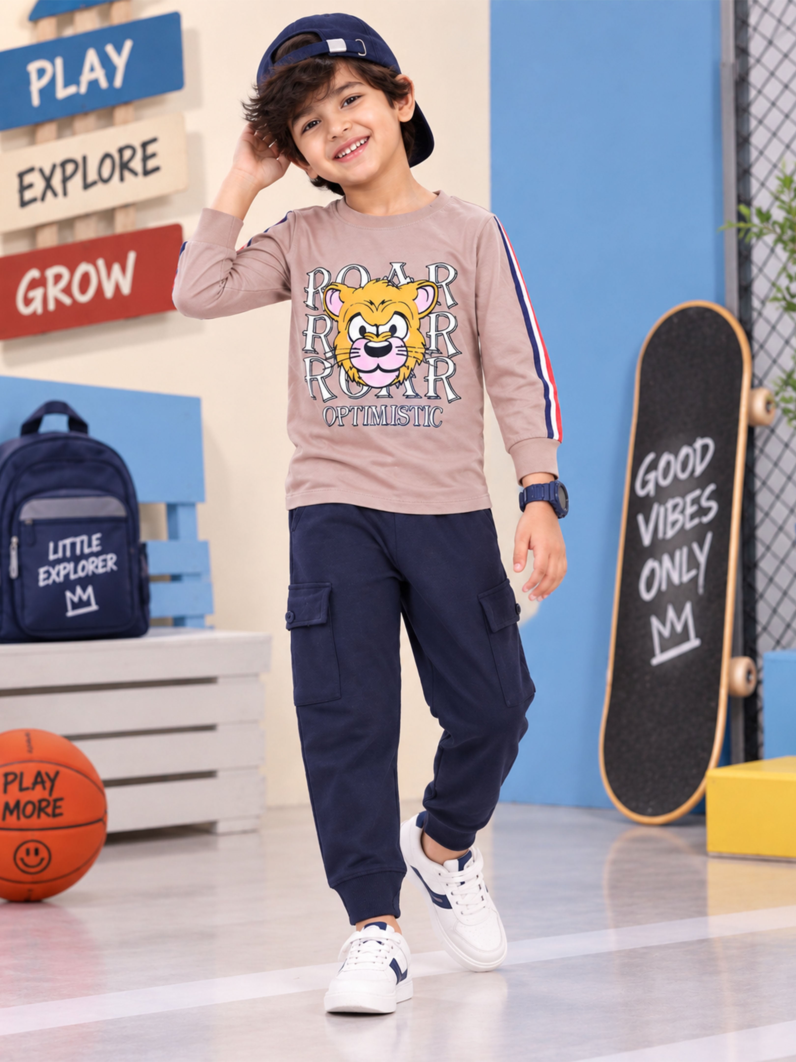 Kiddopanti Boys Tiger Roar Printed Full Sleeve Round Neck Tee & Knit Cargo Jogger Pants Coorde Set