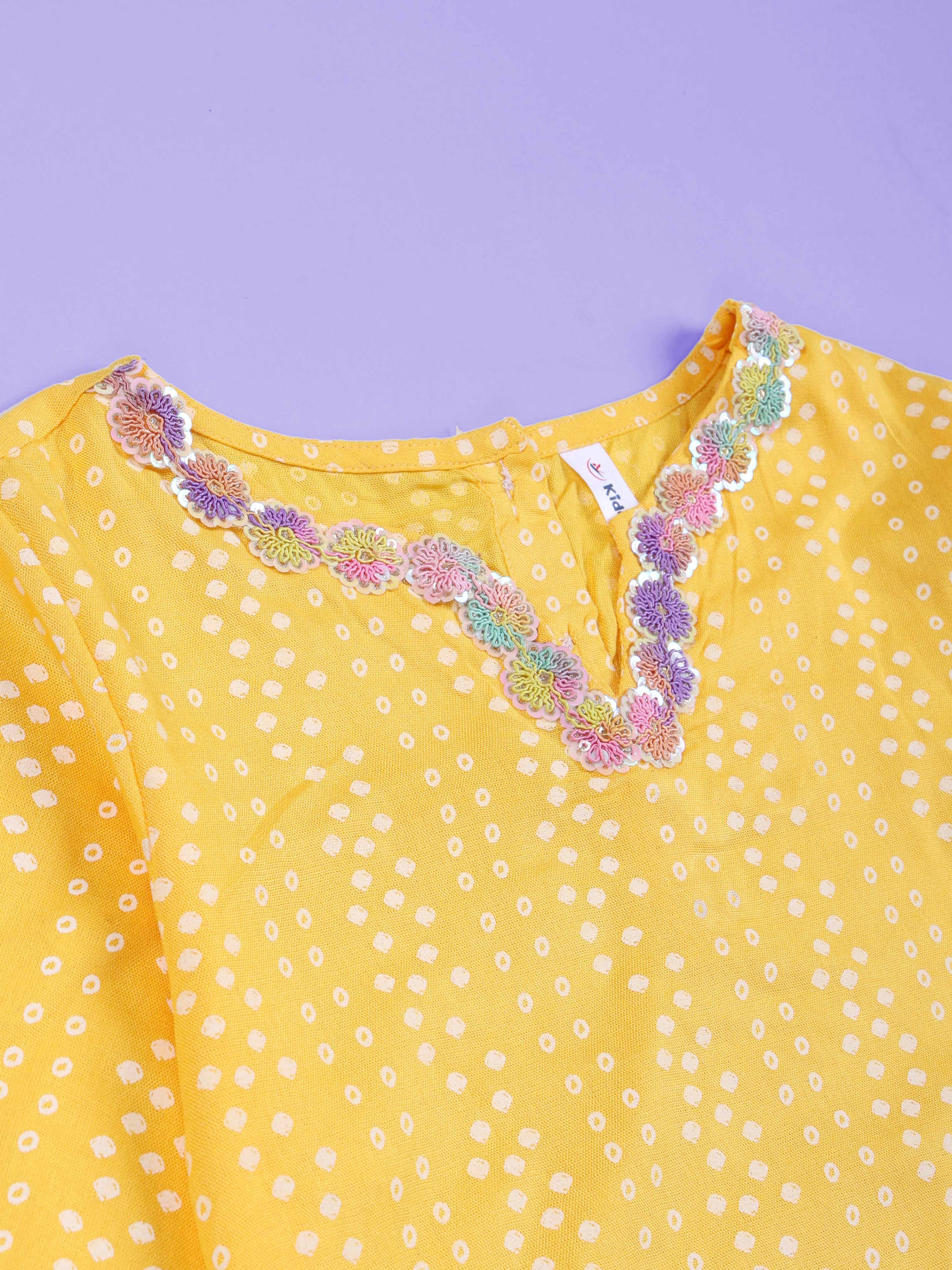 KiddoPanti Girls Bandhani Printed Kurta with Floral Lace Neck & Solid Leggings Co-Ords Set