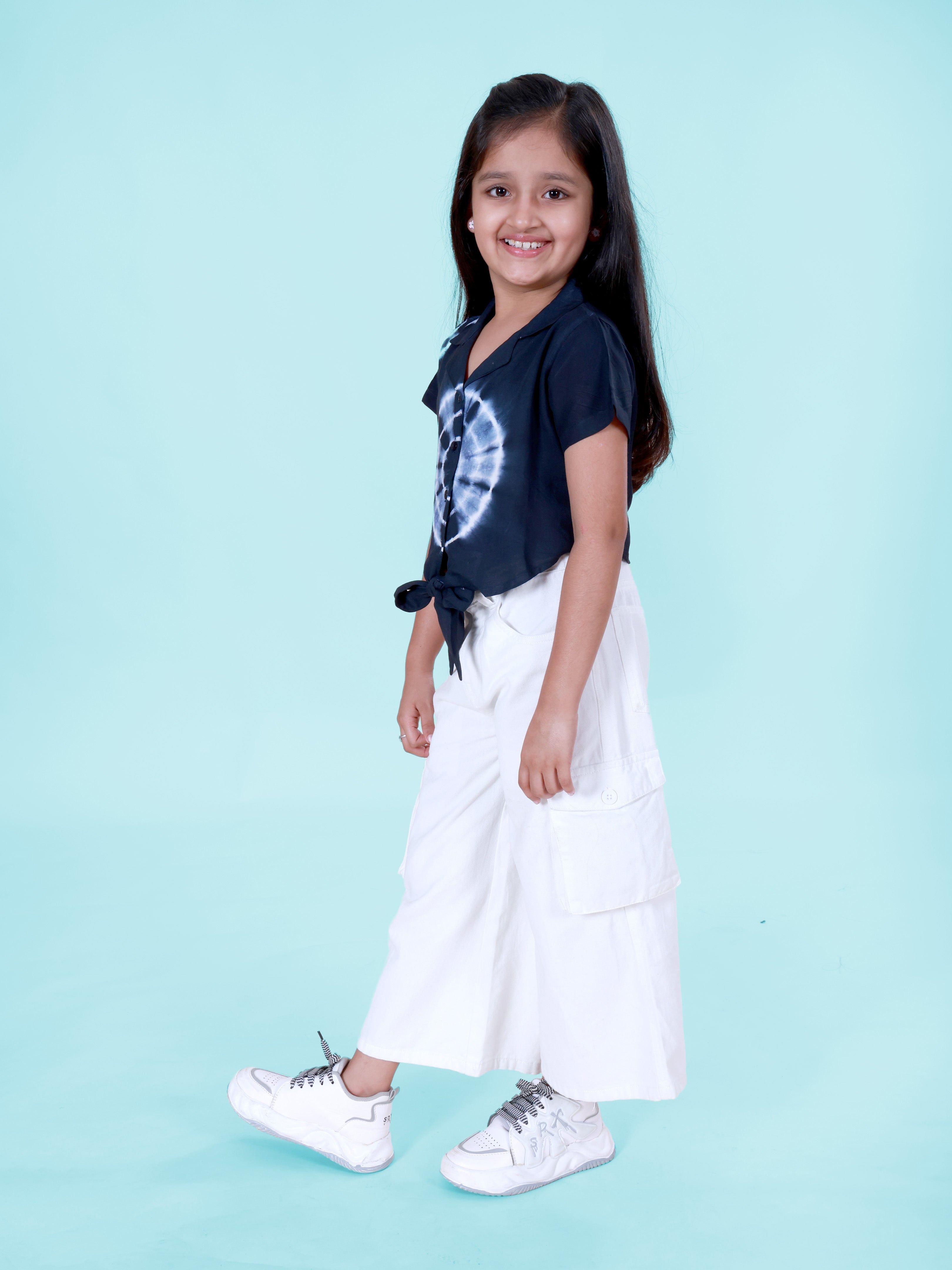 Girls Rayon Woven Half Sleeves Tie-Dye Front Knot Shirt & Denim Woven Flared Solid Utility Cargo Jeans Co Ord Set