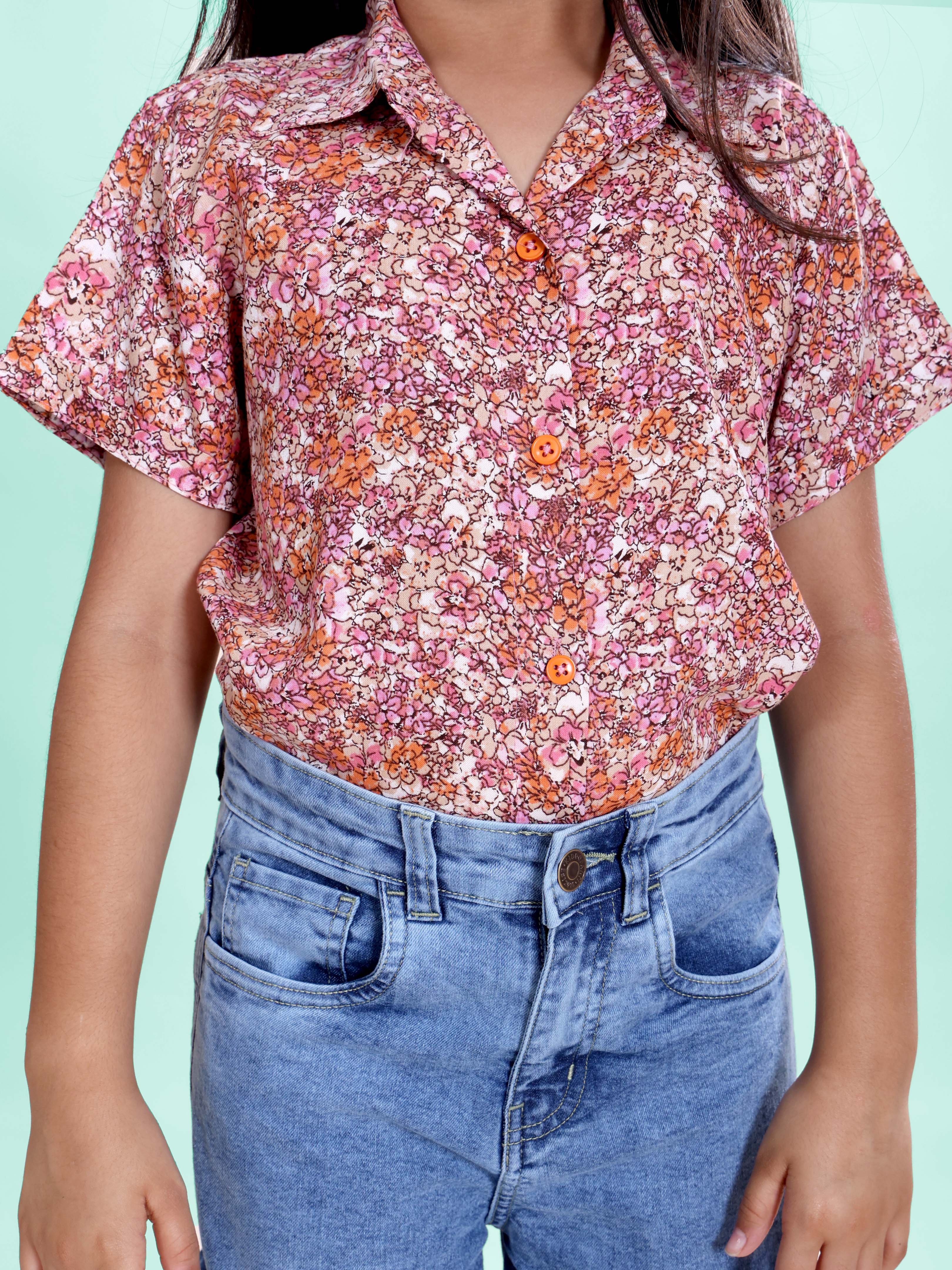 Girls Rayon Woven Half Sleeves Floral Printed Front Knot Tie Up Shirt & Denim Woven Flared Solid Utility Cargo Jeans Co Ord Set