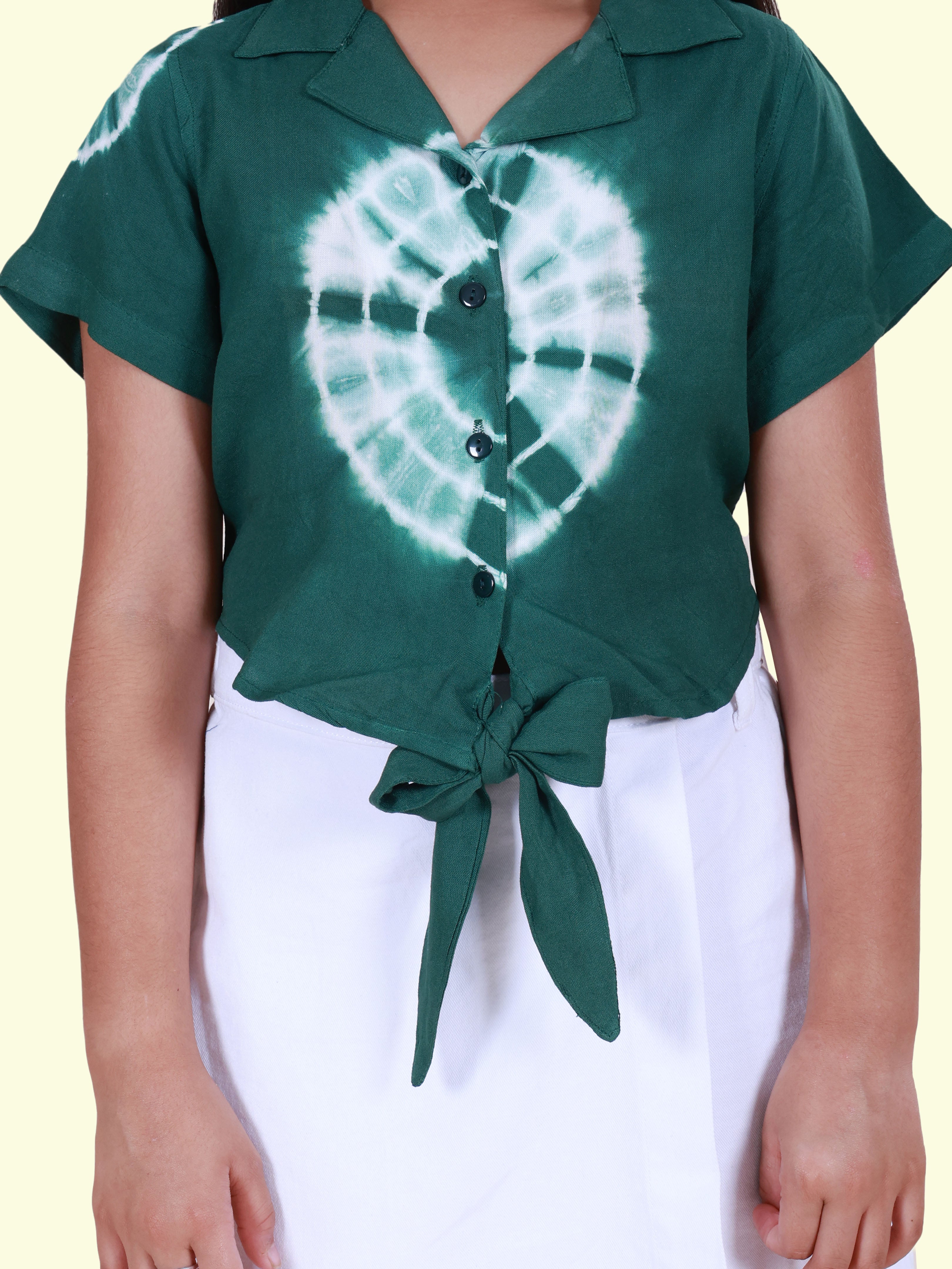 Girls Rayon Woven Half Sleeves Tie-Dye Printed Front Knot Shirt & Cotton Woven Solid Over Lap Skort Co-Ord Set