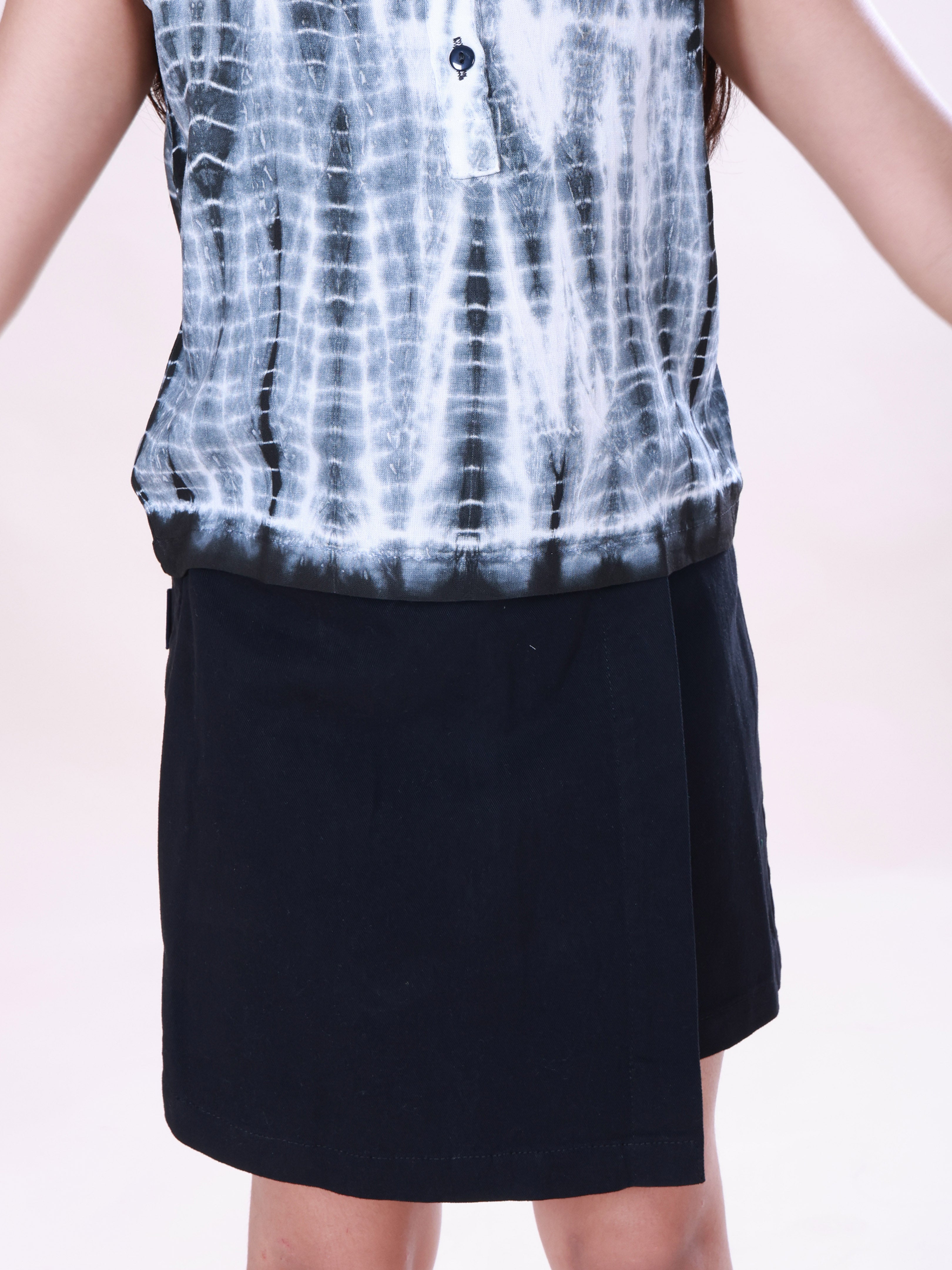 Girls Rayon Woven Sleeveless Tie-Die Printed Top & Cotton Woven Solid Over Lap Skort Co-Ord Set