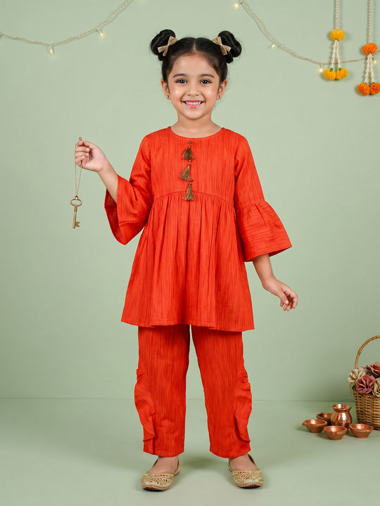 Kiddopanti Girls Polyester Woven Solid Short Kurta & Pant Set