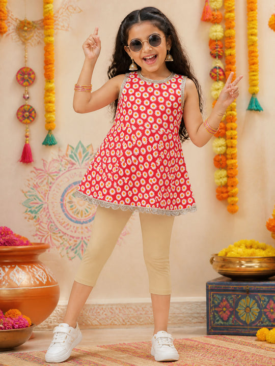 Kiddopanti Cotton Knit Sleeveless Floral Printed Peplum Kurta Top & Solid Capri Legging Co-ord Set