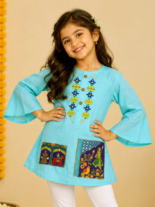 Kiddopanti Girls Rayon Woven Flared Sleeves Geometric Applique A-Line Short Kurti with Button Placket