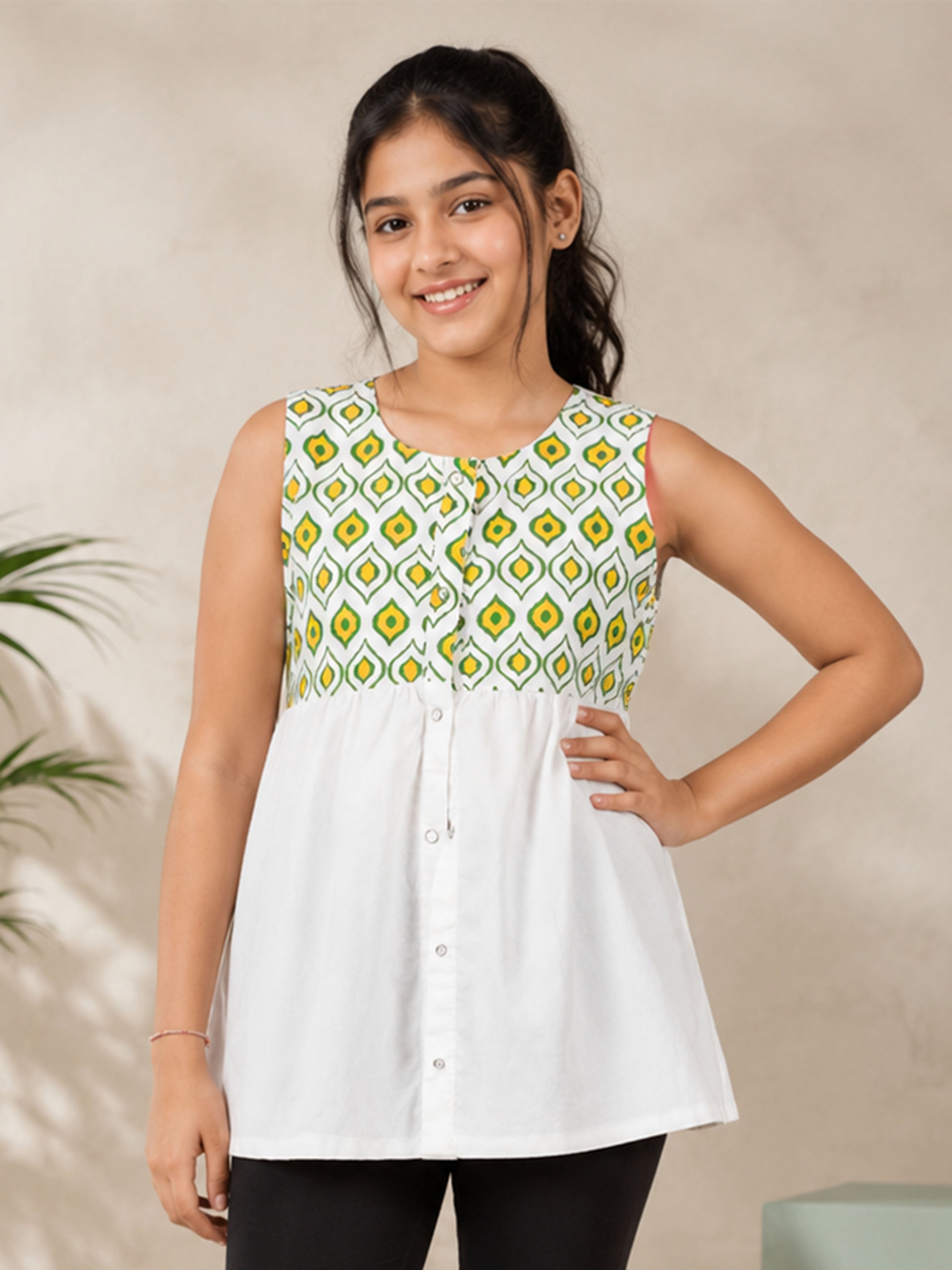 Kiddopanti Girls Cotton Woven Sleeveless Reversible Geometric Printed Top