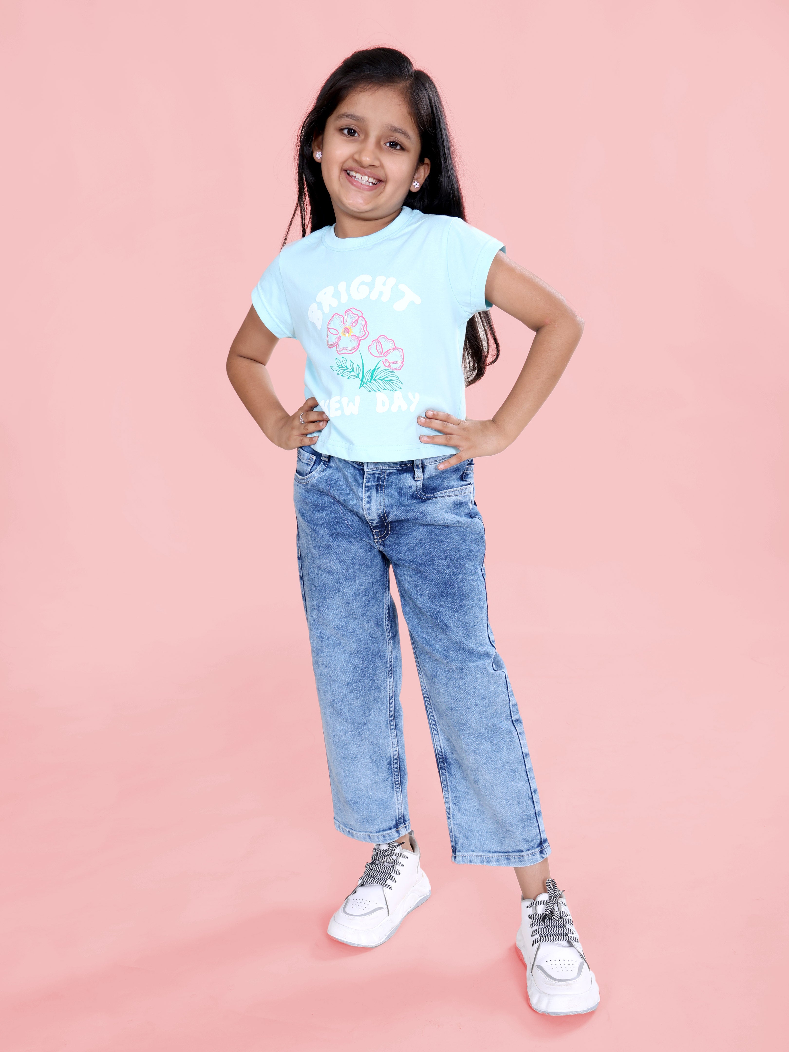 Girls Denim Solid Straight Fit Jeans