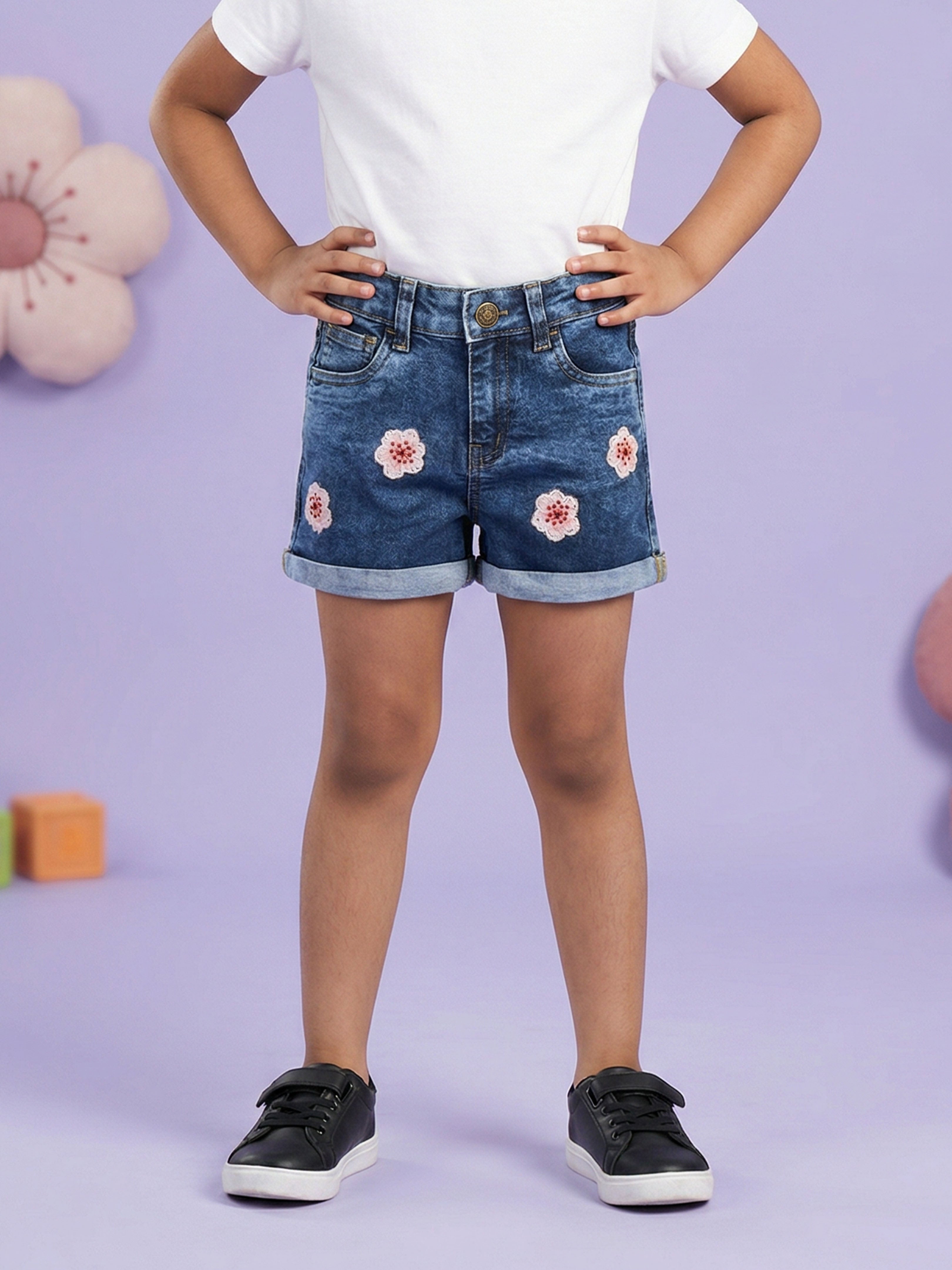 Girls Roll Up Denim Shorts With Cherry Blossom Flower Applique