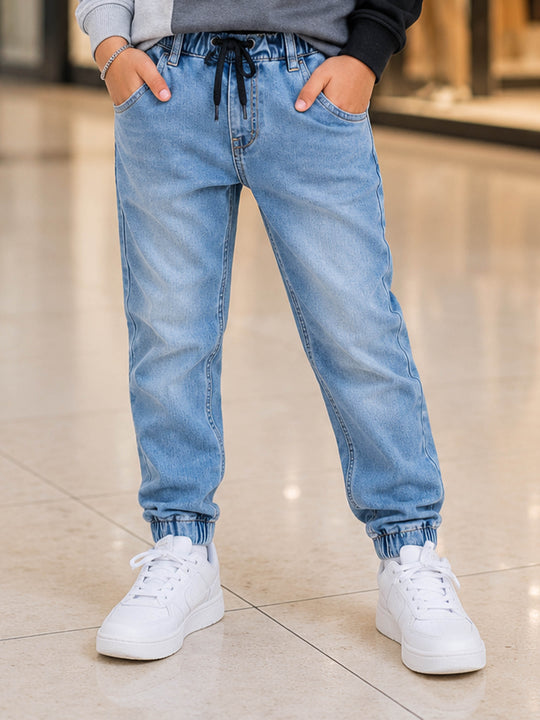 Kiddopanti Boys Denim Solid Jogger Pant With Drawstring
