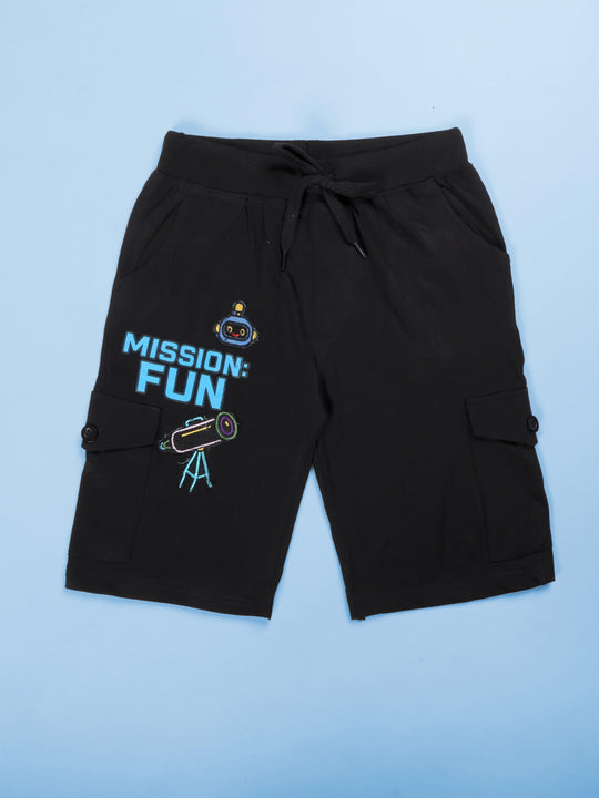 Kiddopanti Boys 100% Cotton Knee Length Cargo Short With Prints and Badge