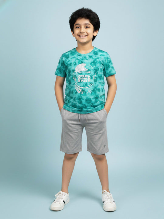 Kiddopanti Boys 100% Cotton Tie and Dye Printed T-Shirt With Chest Print & Knee length Short Set