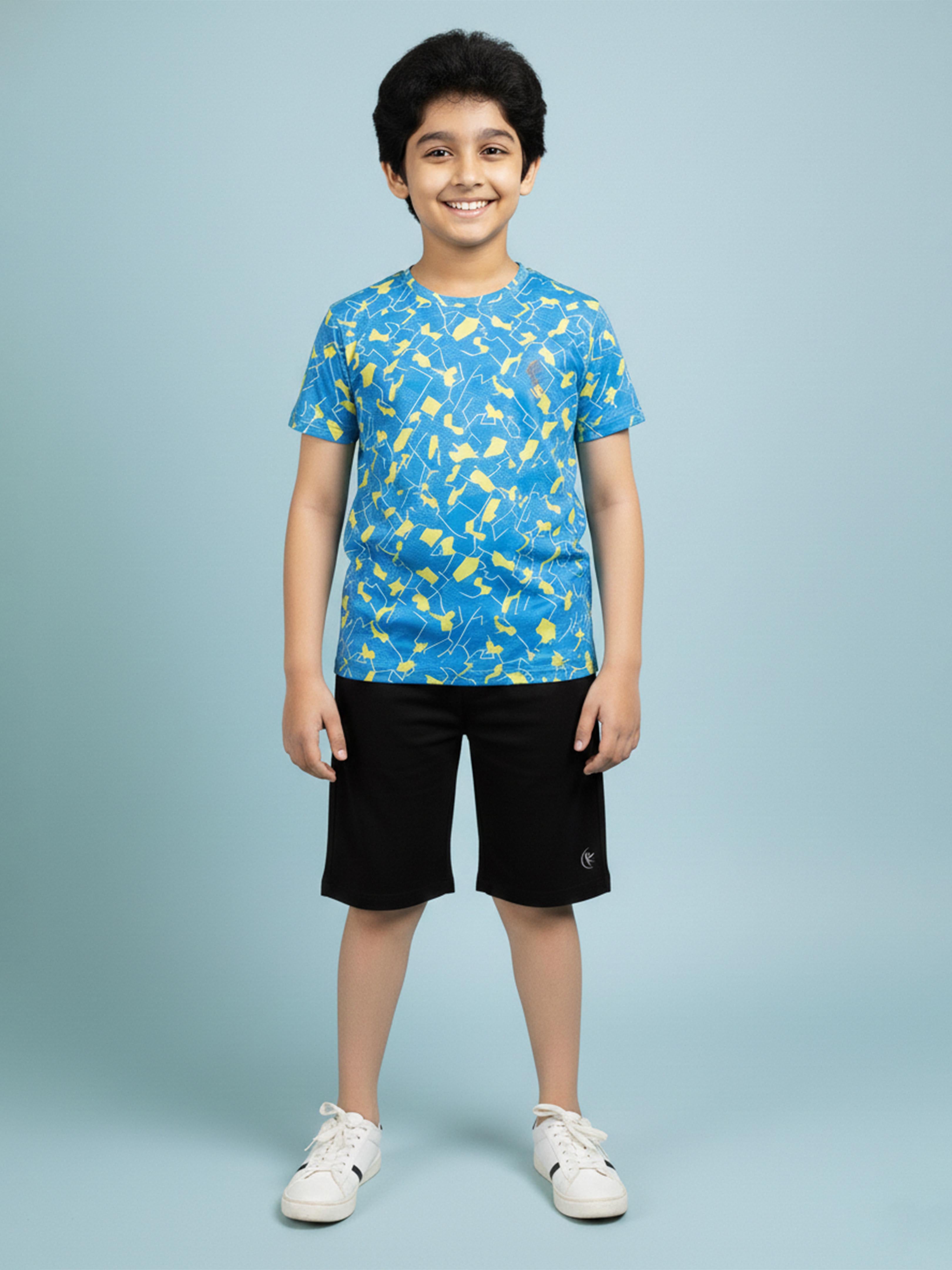 Kiddopanti Boys Abstract Printed Round Neck Half Sleeve Sports T-shirt With Knee length Short Set