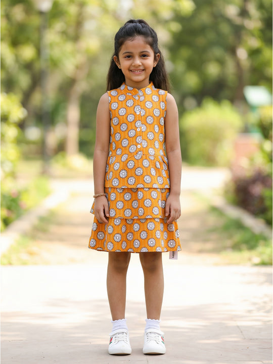 Kiddopanti Girls Cotton Woven Sleeveless Floral Printed Layered Dress