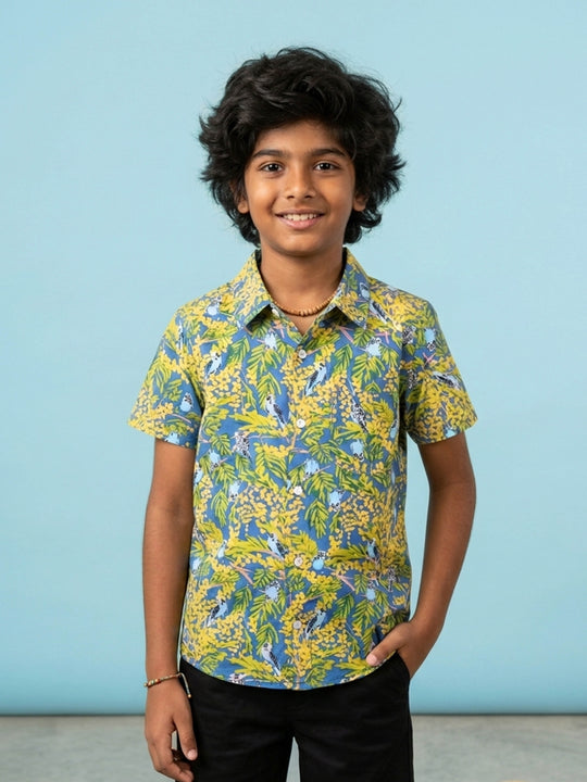 Kiddopanti Boys Cotton Woven Half Sleeves Graphic Printed Shirt