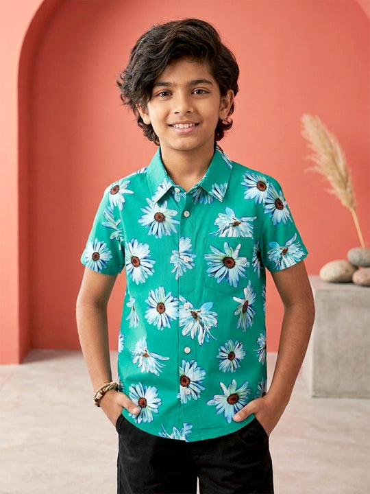 Kiddopanti Boys Cotton Woven Half Sleeves Graphic Printed Shirt