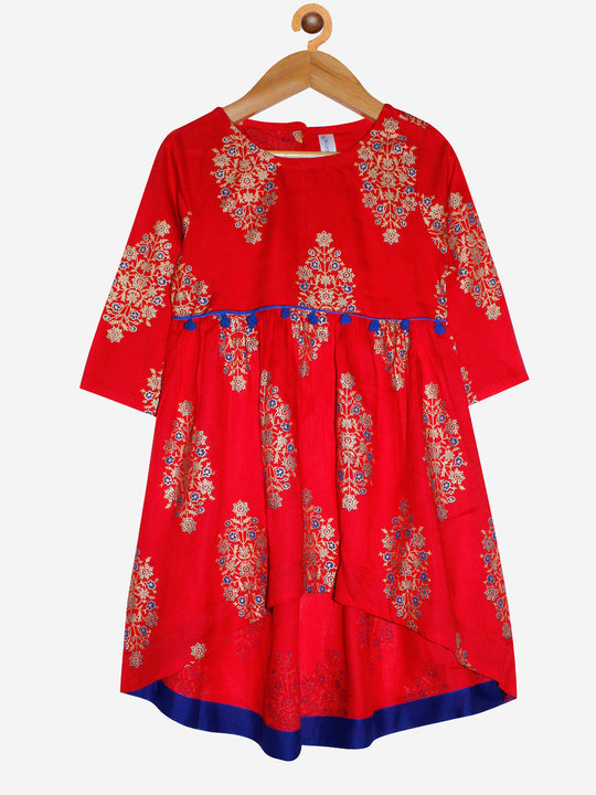 Girls Asymmetric Hem 3/4th Sleeve Kurta With Motif Print design